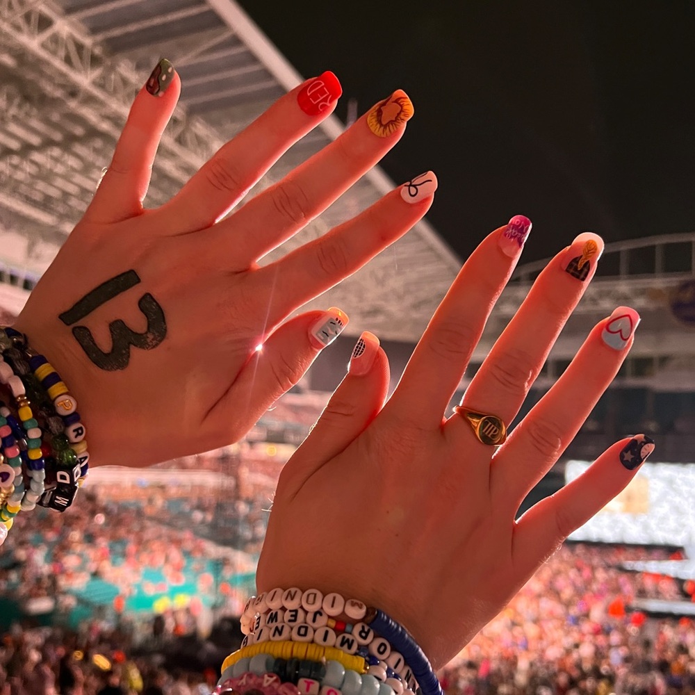 Swiftie Press On Nails Taylor Swift The Eras Tour Fake Nail Set Glue On Acrylic - Picture 2 of 12